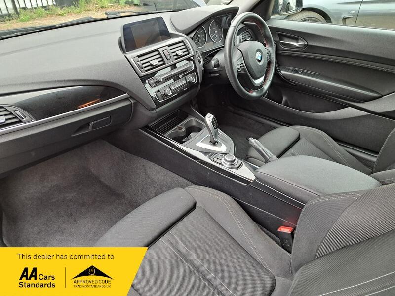 BMW 1 SERIES