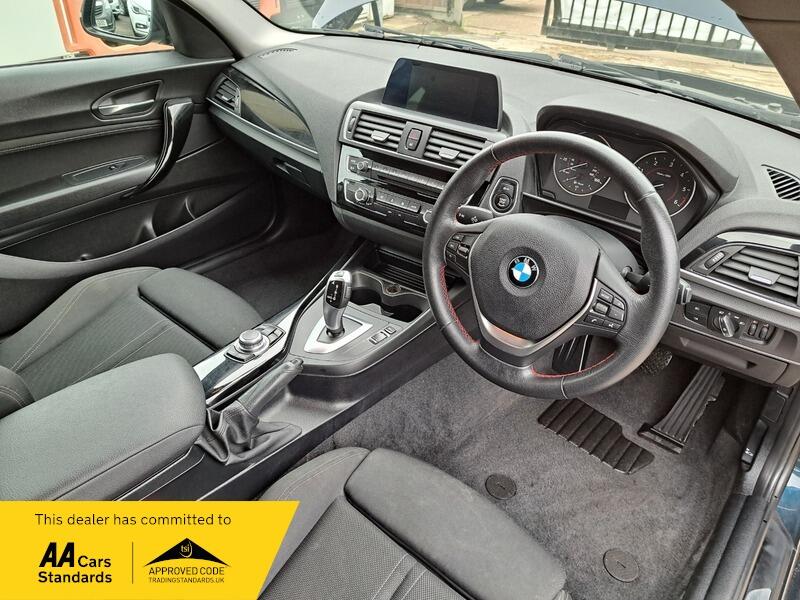 BMW 1 SERIES
